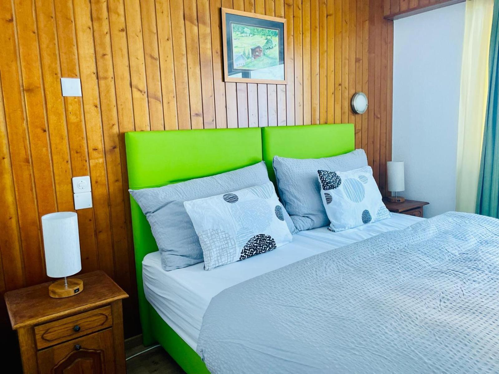 Auberge Des Charmettes Bourg-Saint-Pierre Εξωτερικό φωτογραφία